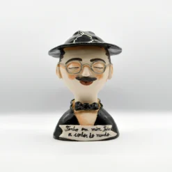 Busto de Fernando Pessoa