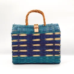 Cesta de Verde Água, Azul e Natural