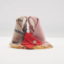 Alternative view of Burel Nativity Scene with Wooden Base